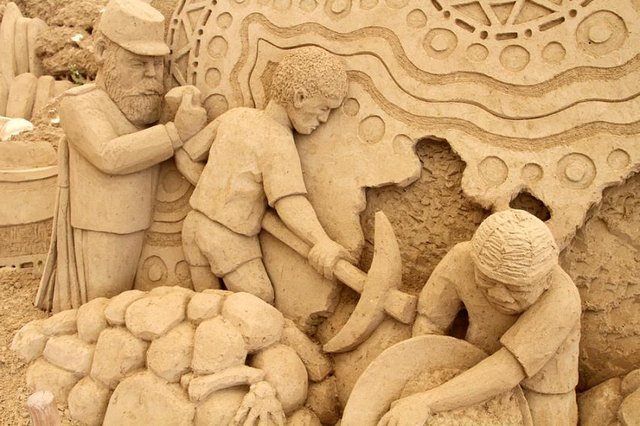 Скульптура из песка