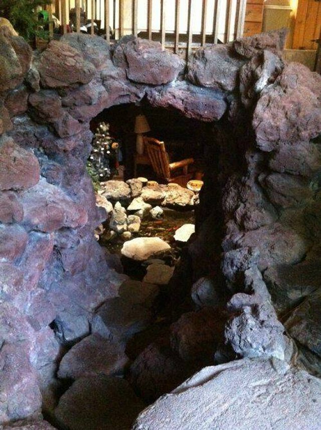 Пещера в подвале