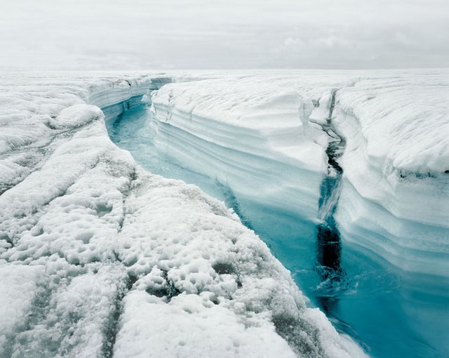 Реки среди льда