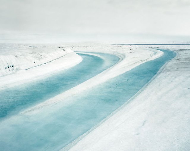Реки среди льда