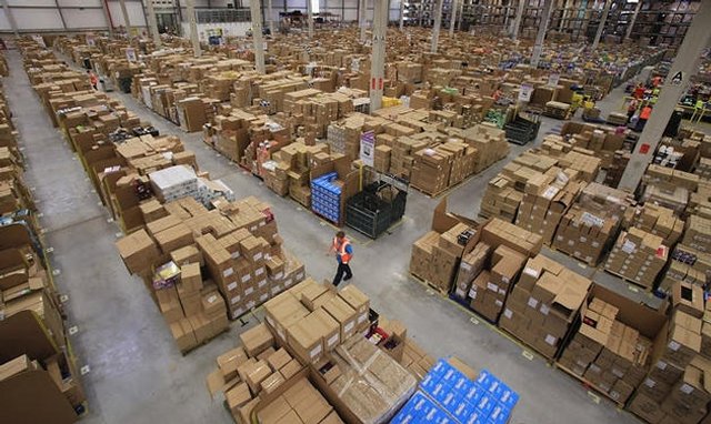 AMAZON.COM цех упаковки и отправки